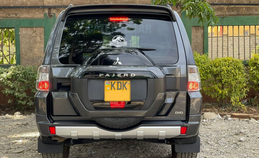 2016 Mitsubishi Pajero
