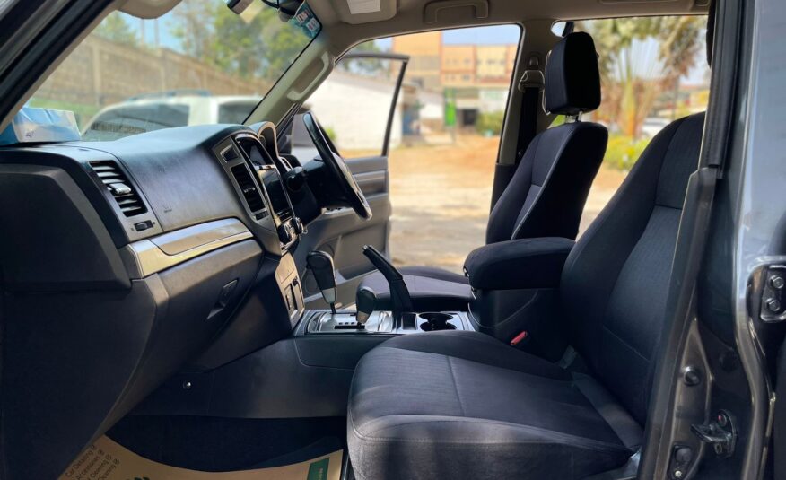 2016 Mitsubishi Pajero
