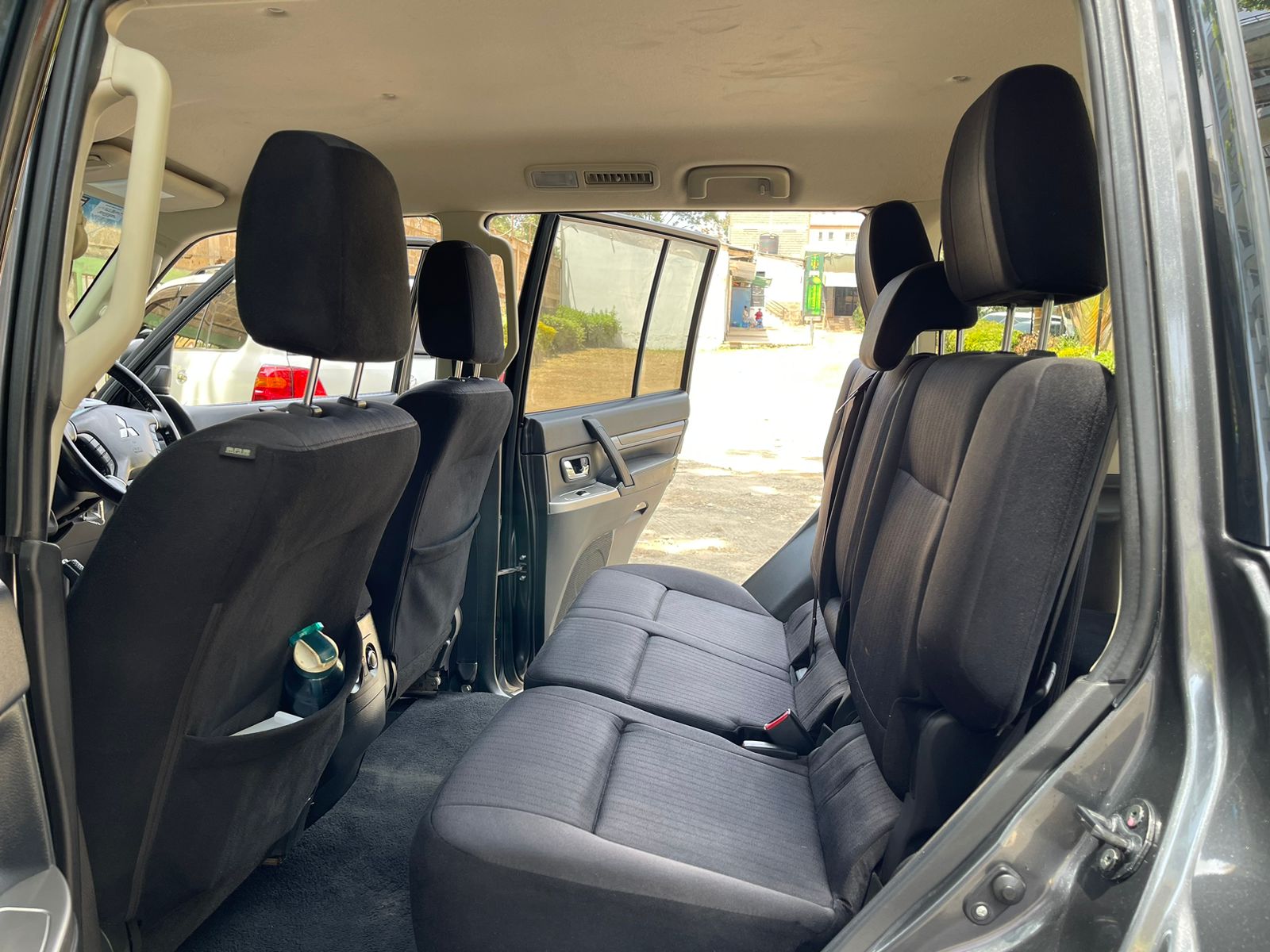 2016 Mitsubishi Pajero