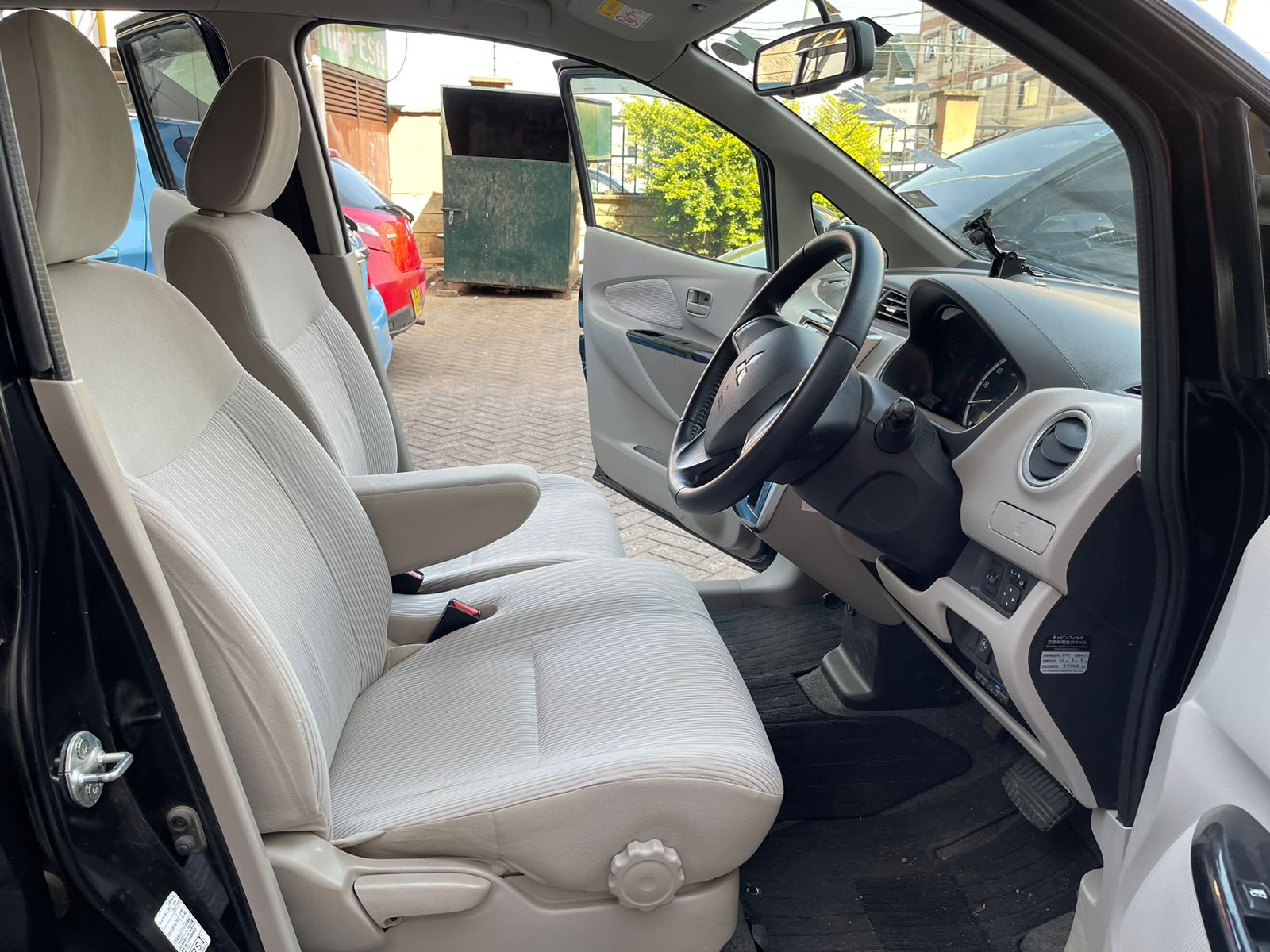 2015 Mitsubishi EK Wagon