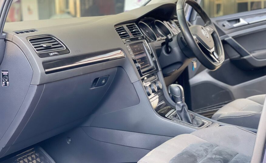 2014 Volkswagen Golf TSI