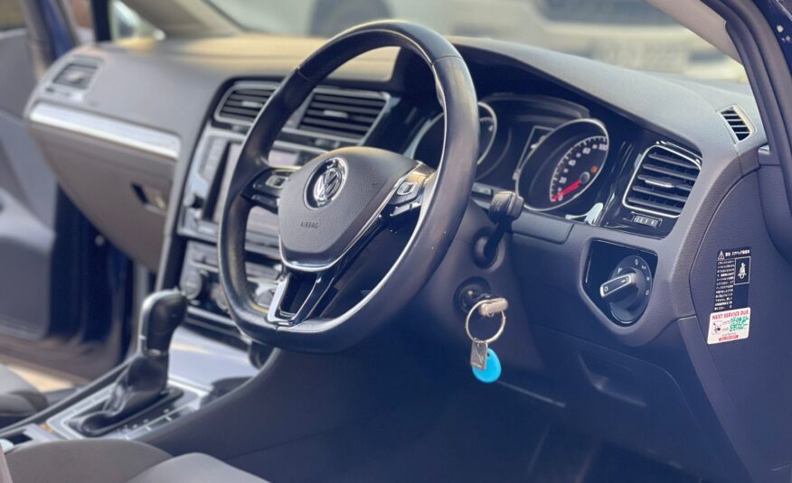 2014 Volkswagen Golf TSI
