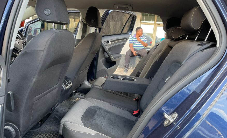 2014 Volkswagen Golf TSI