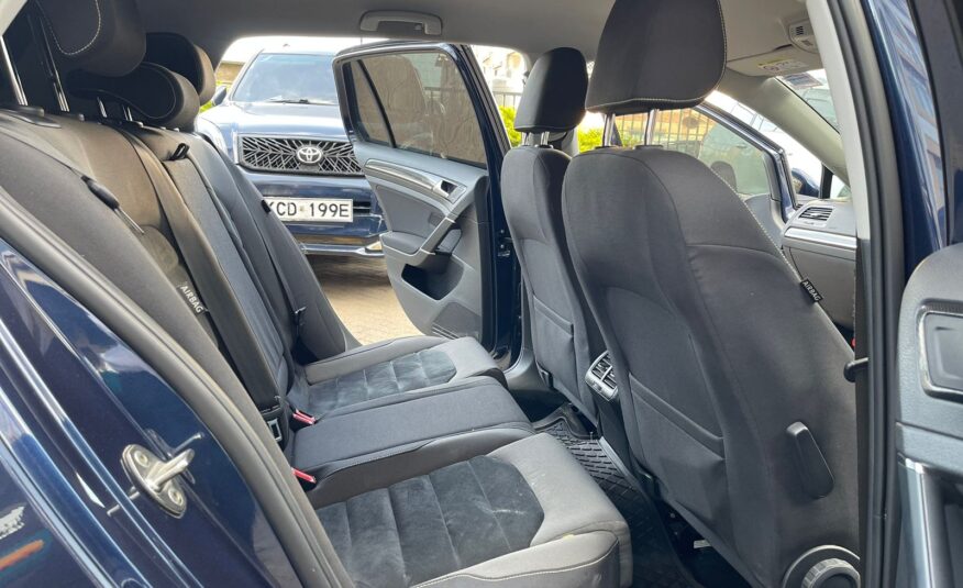 2014 Volkswagen Golf TSI