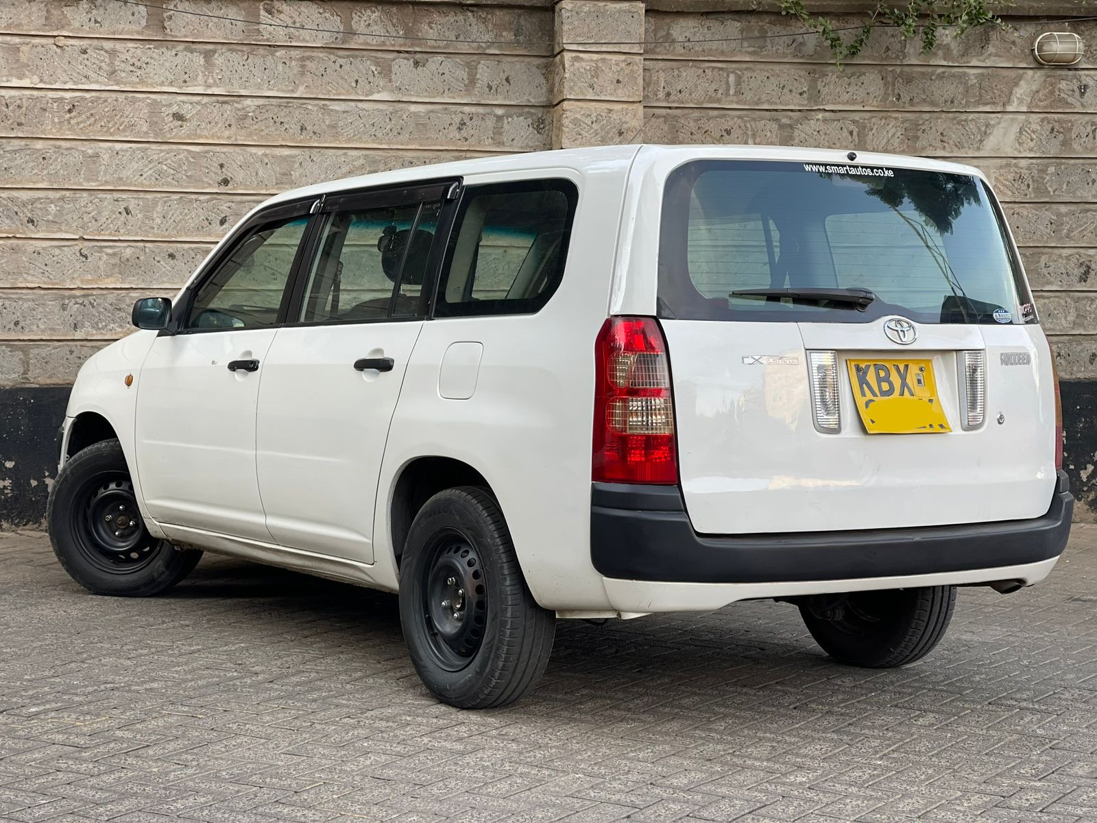 2006 Toyota Succeed