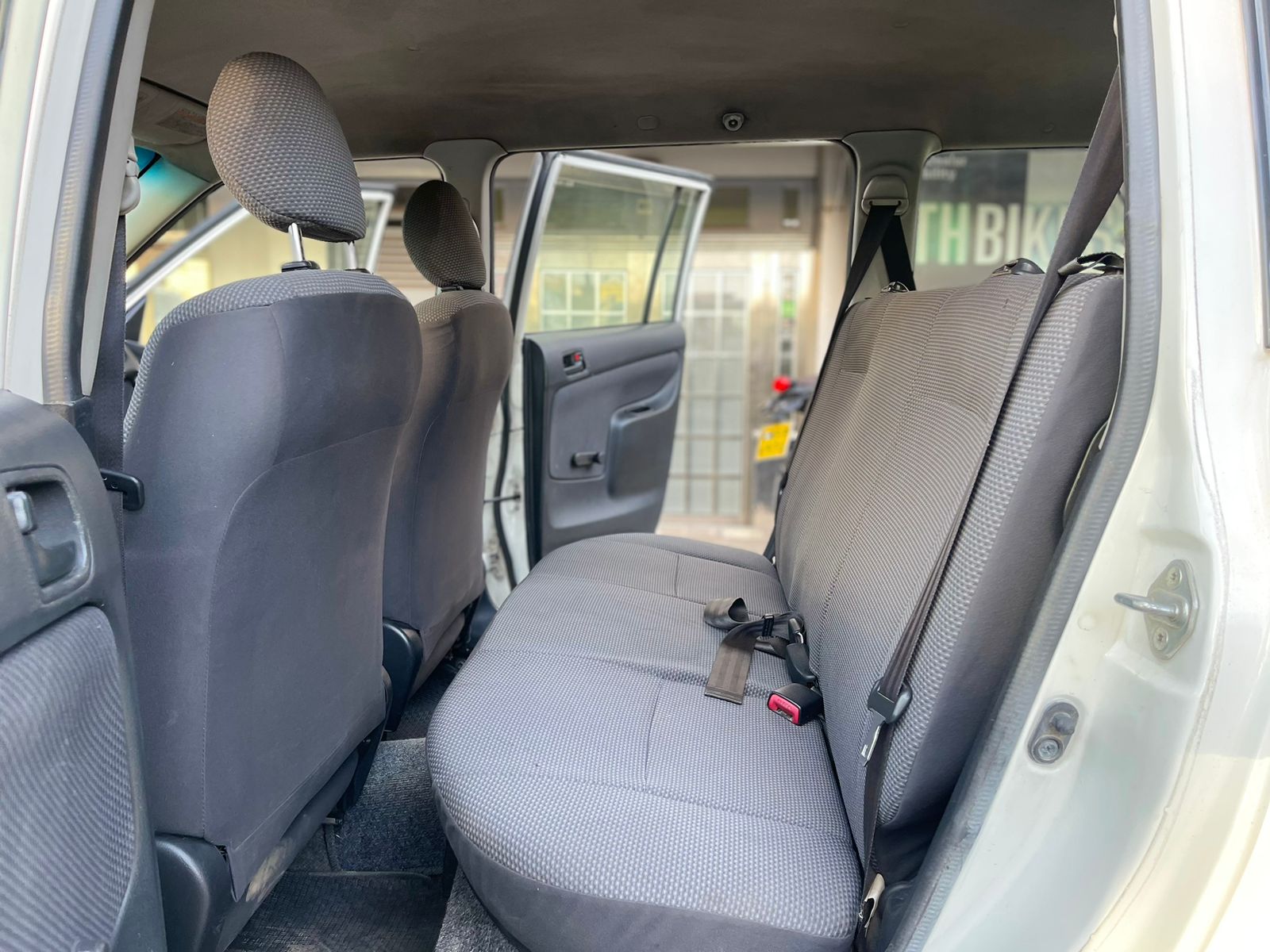 2006 Toyota Succeed