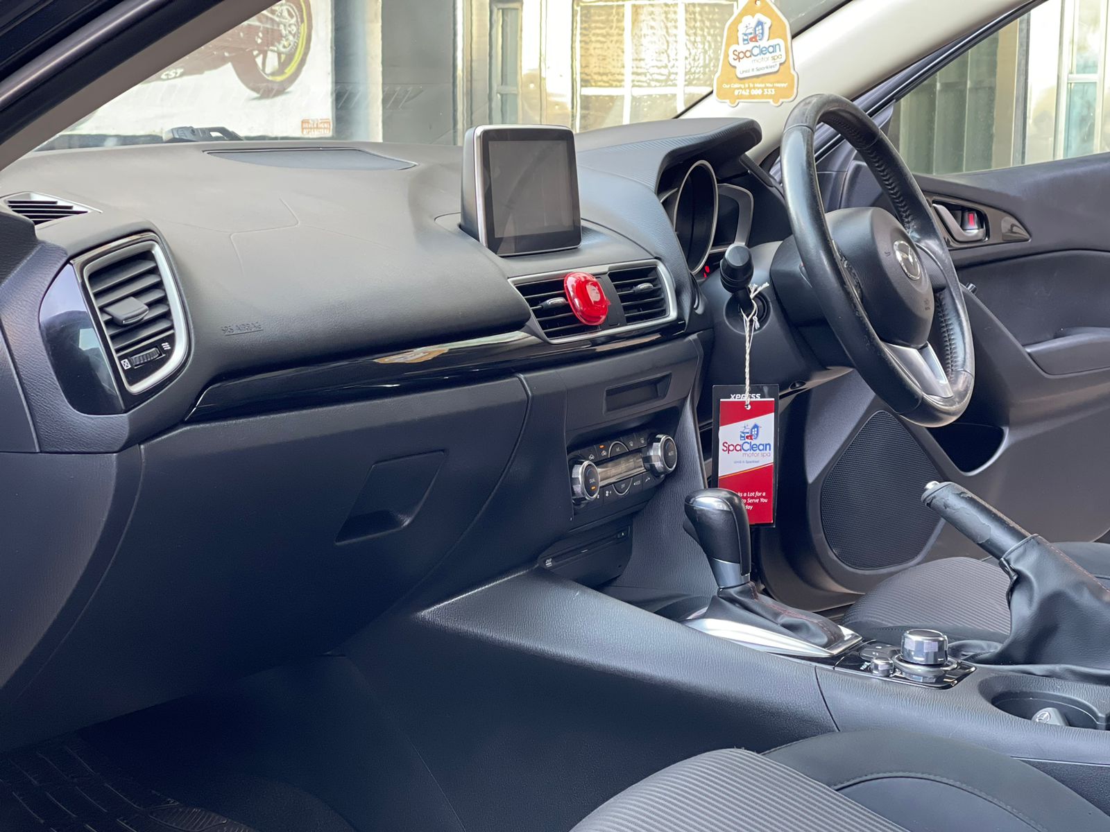 2014 Mazda Axela