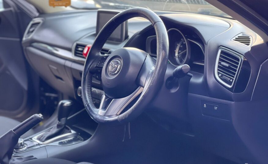 2014 Mazda Axela