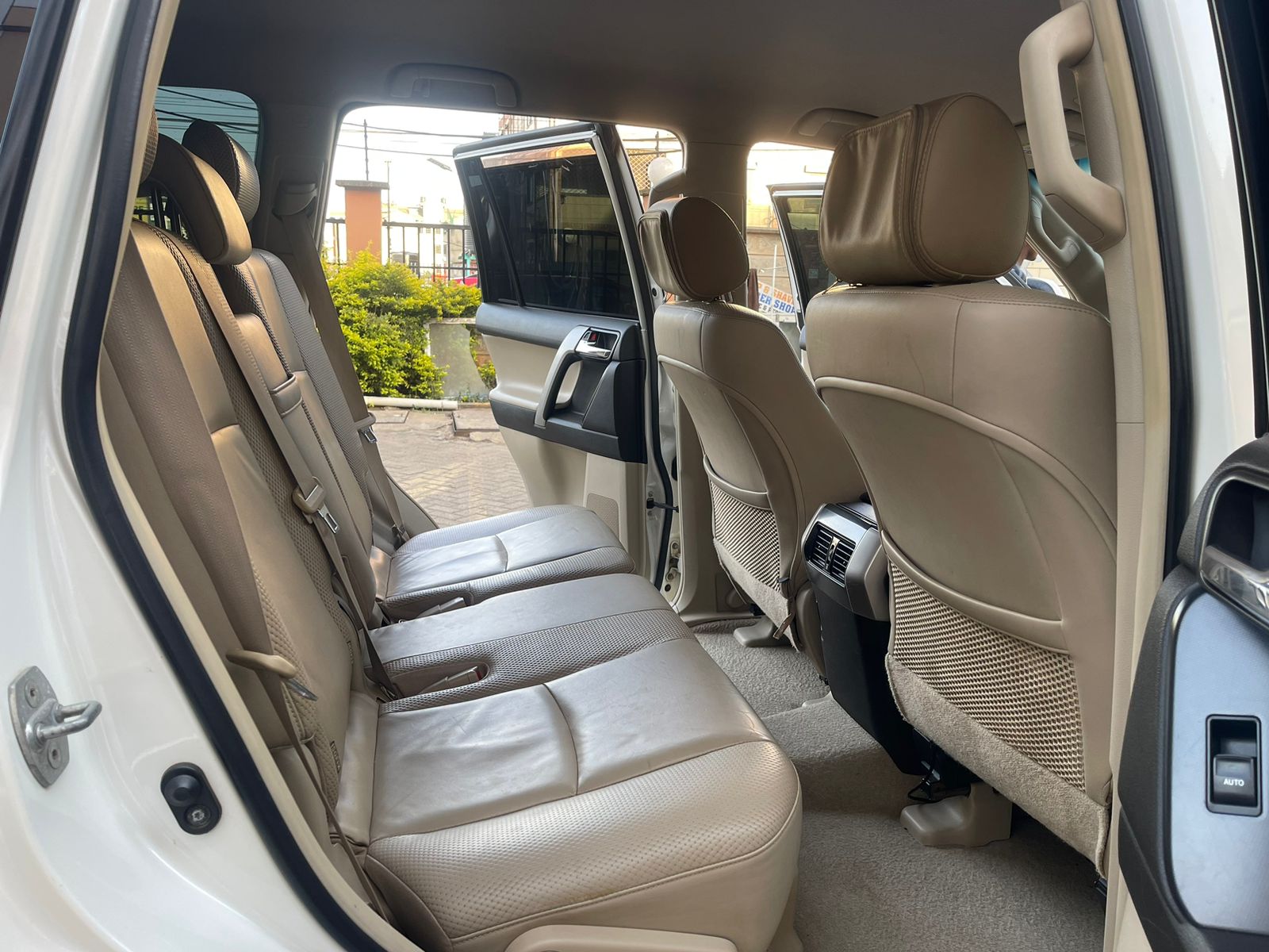 2011 Toyota Landcruiser Prado TX J150