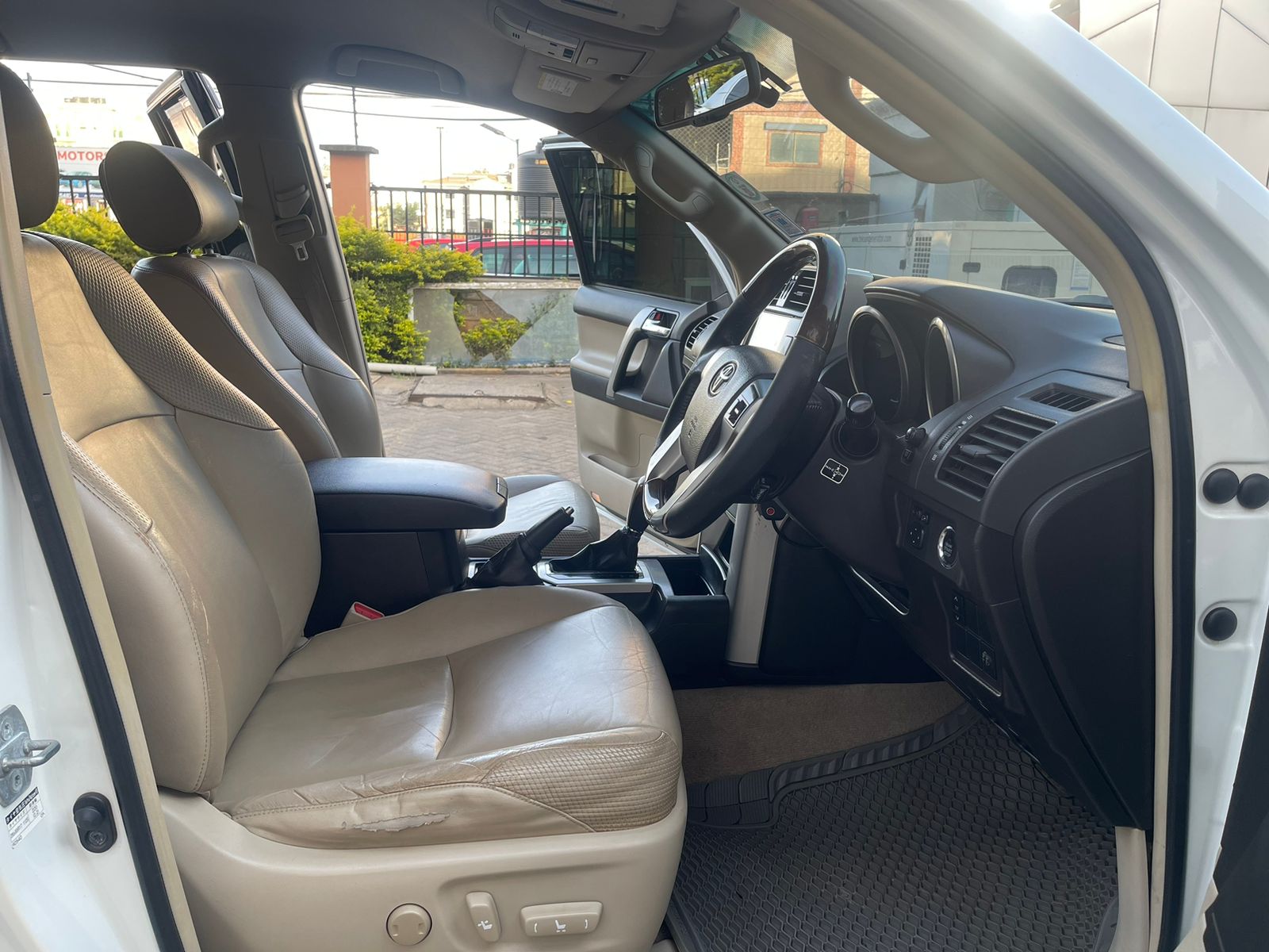 2011 Toyota Landcruiser Prado TX J150
