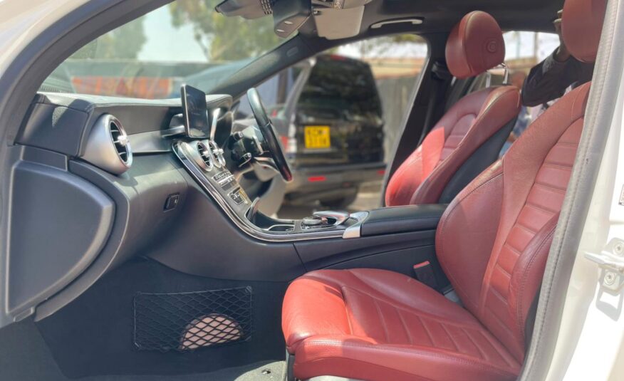 2014 Mercedes-Benz C180