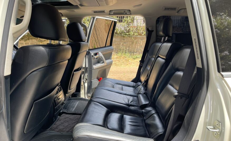 2014 Toyota Landcruiser V8 ZX
