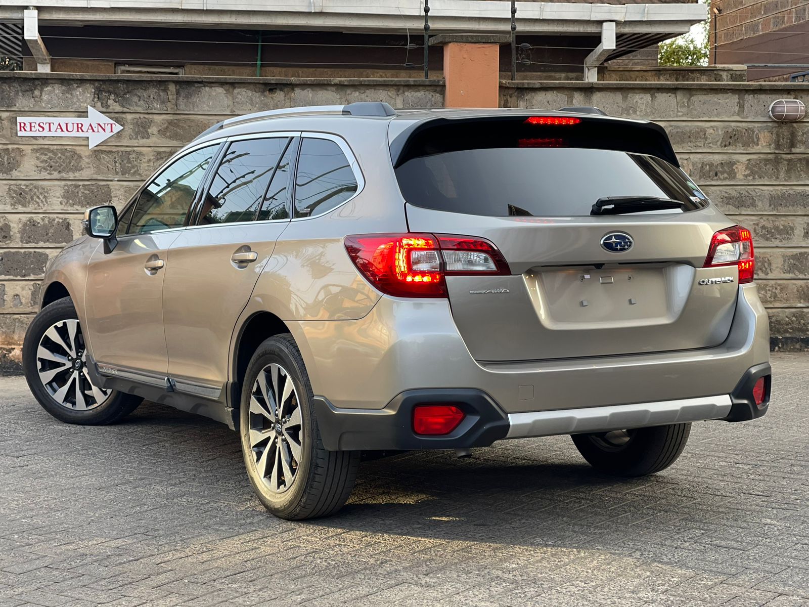 2016 Subaru Outback BS9