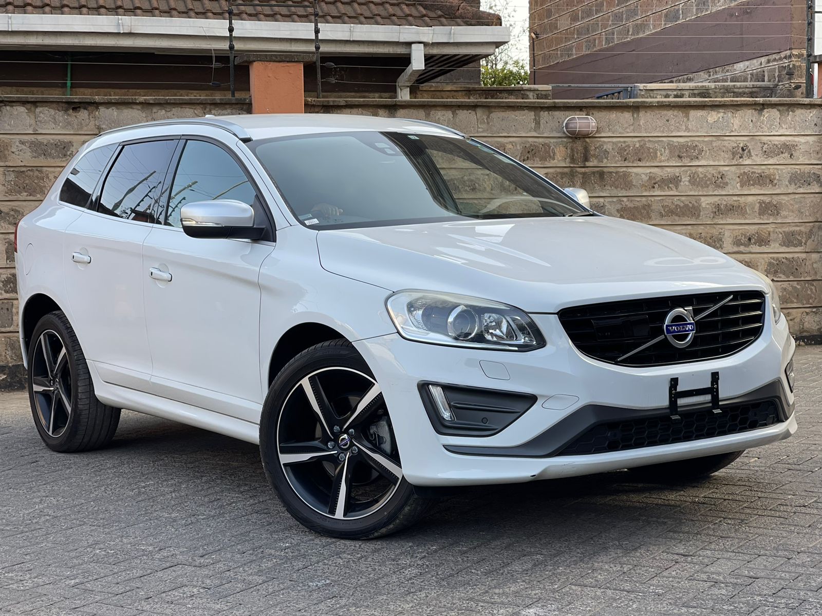 2015 Volvo XC60 D4