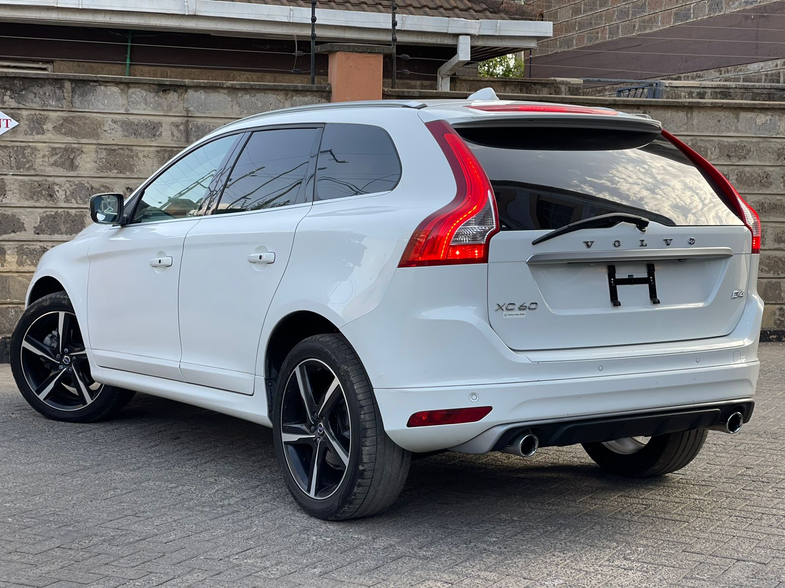 2015 Volvo XC60 D4