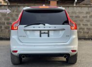 2015 Volvo XC60 D4