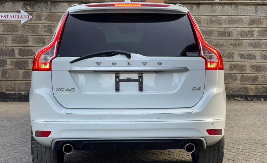 2015 Volvo XC60 D4