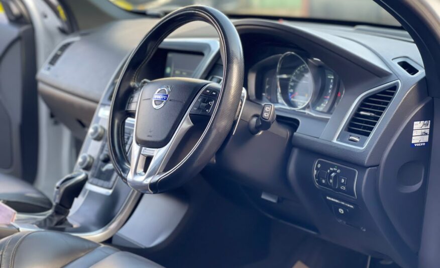 2015 Volvo XC60 D4