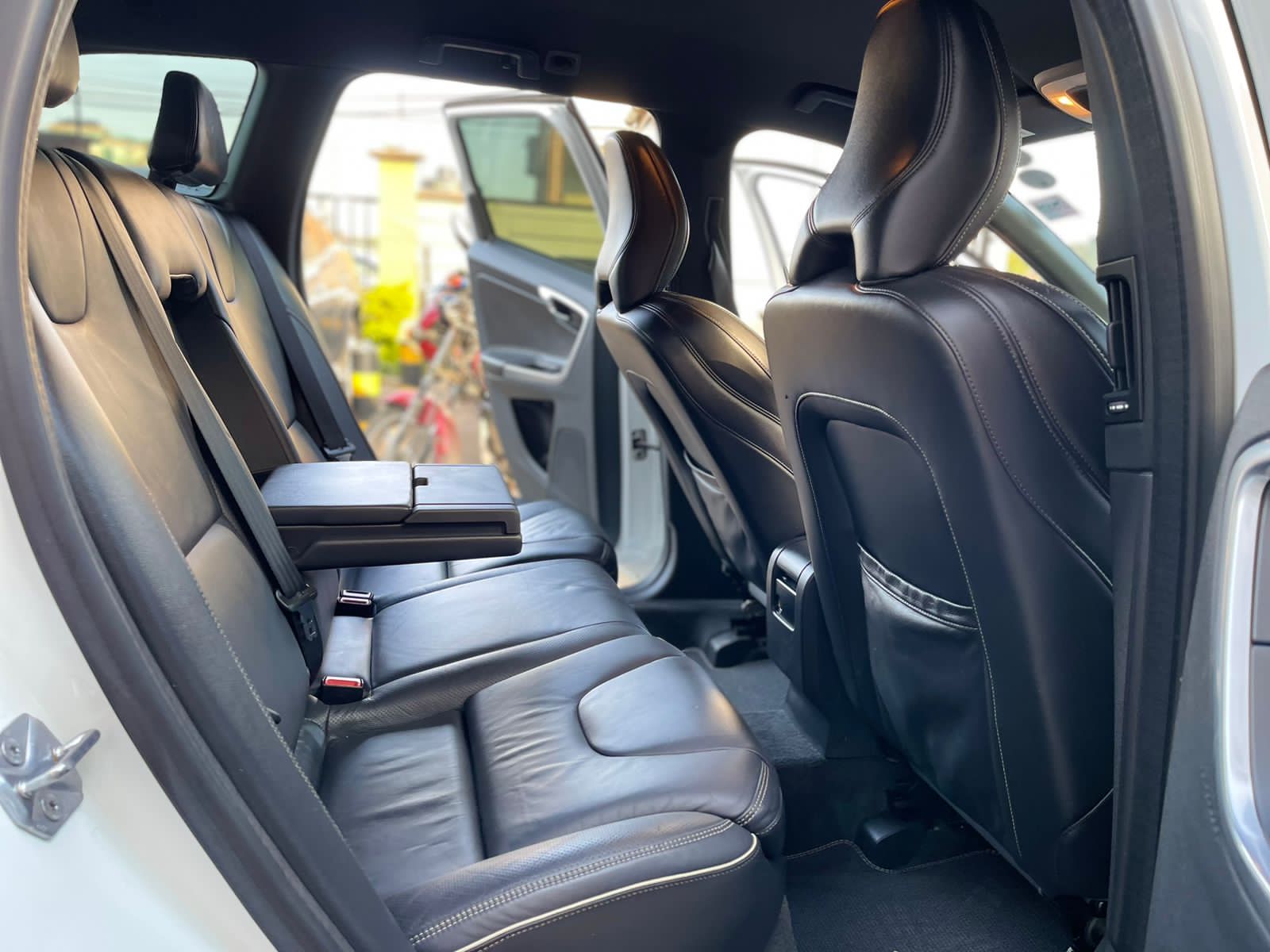2015 Volvo XC60 D4