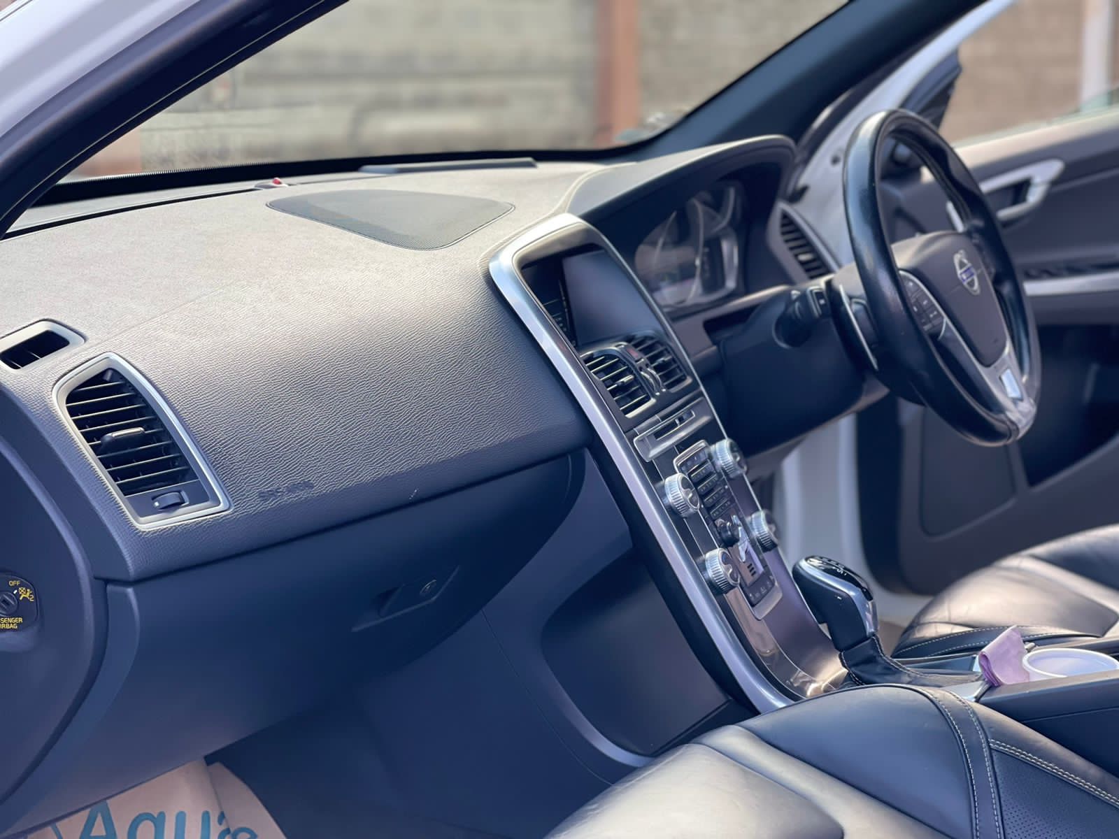 2015 Volvo XC60 D4
