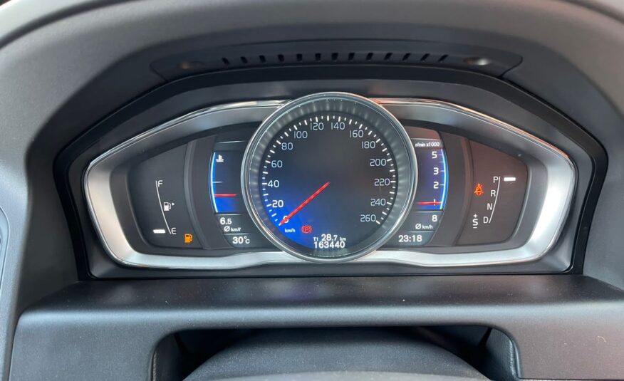 2015 Volvo XC60 D4