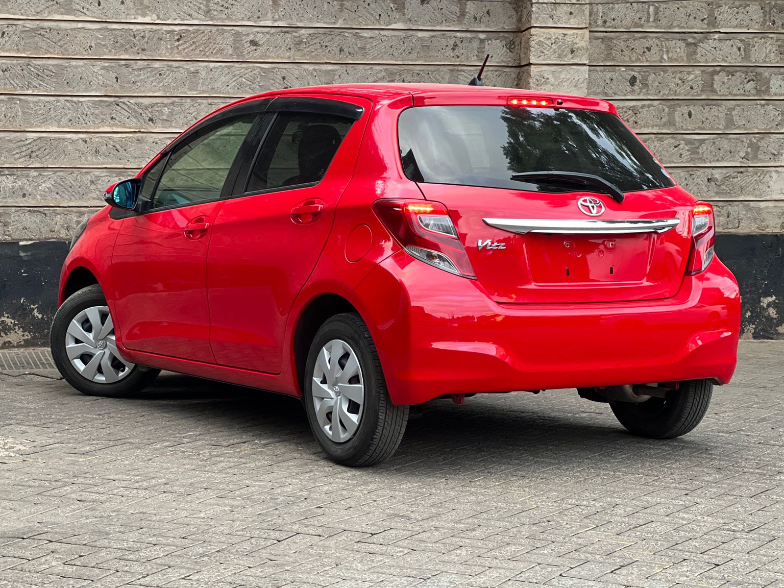 2015 Toyota Vitz