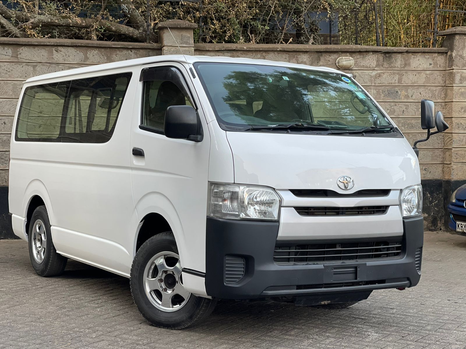 2015 Toyota Hiace
