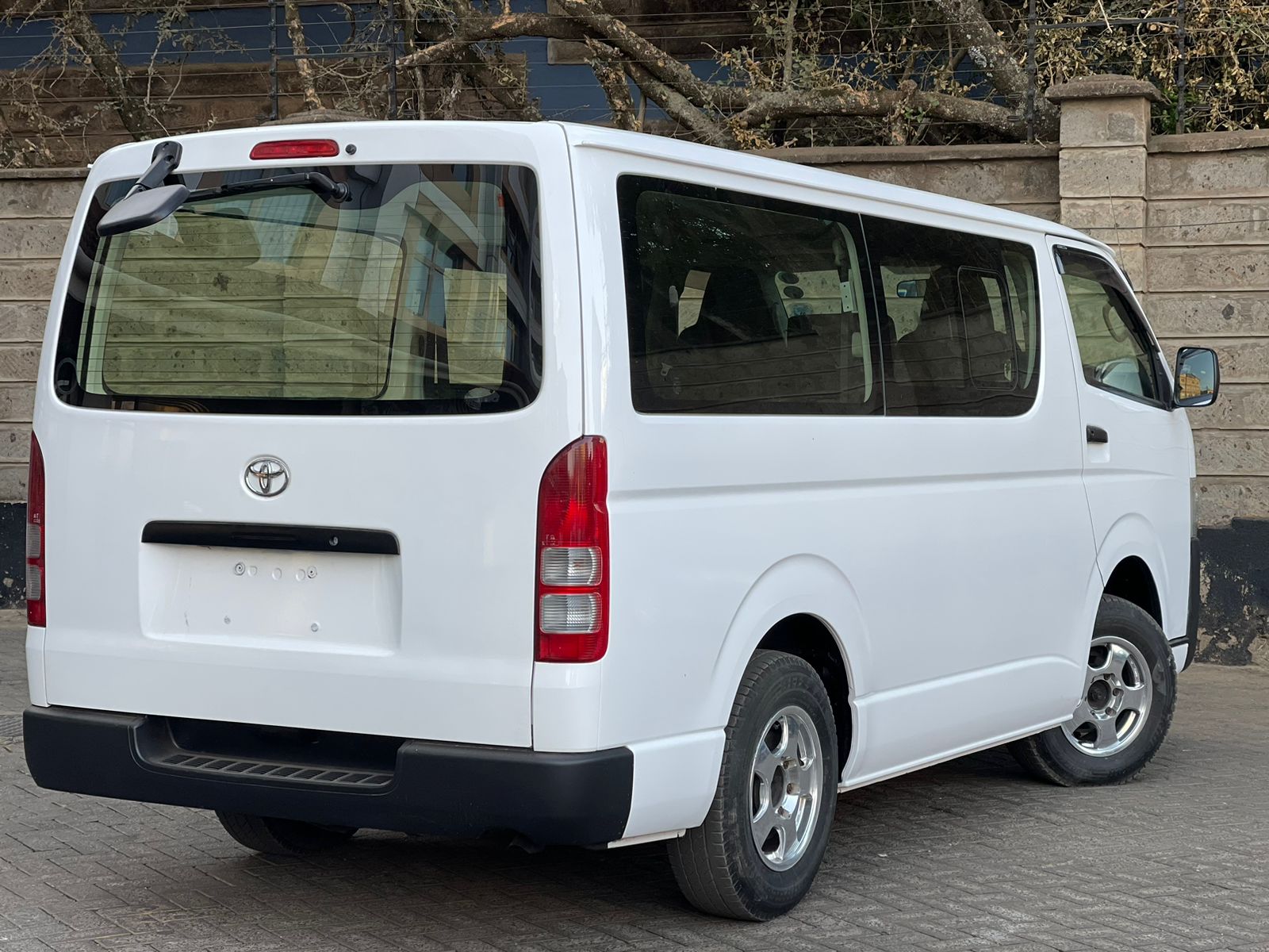 2015 Toyota Hiace