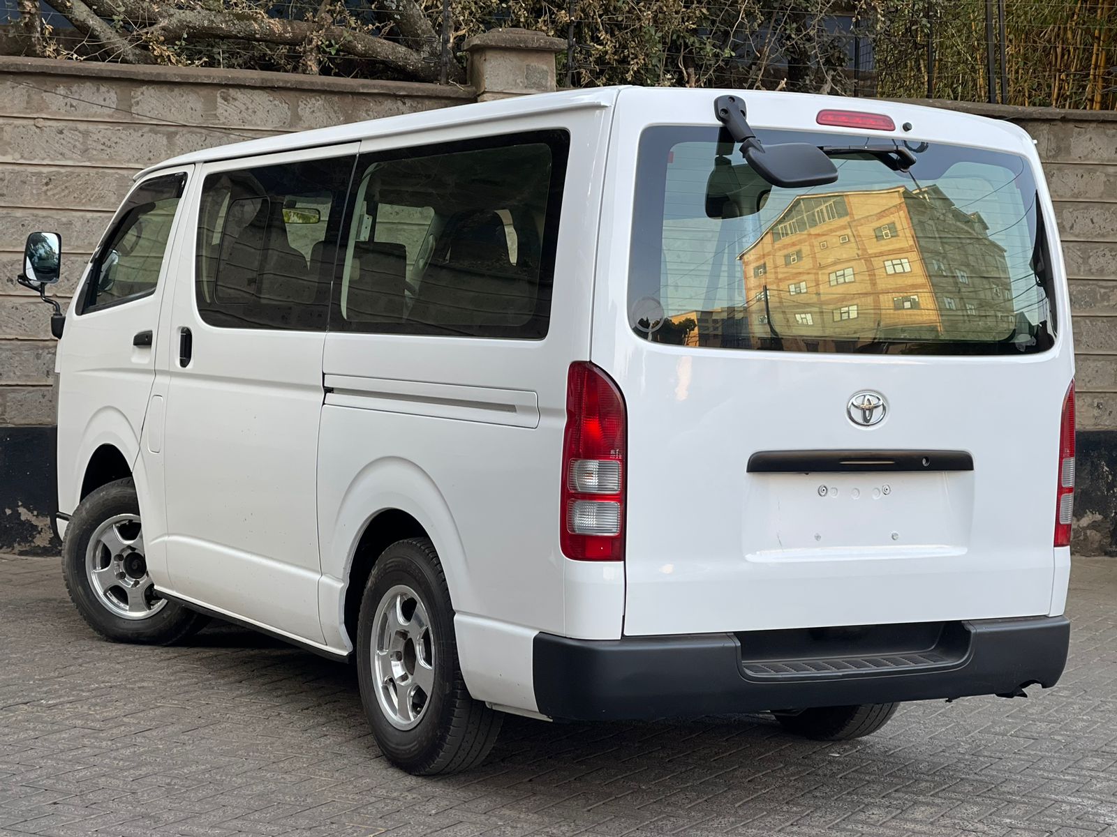 2015 Toyota Hiace