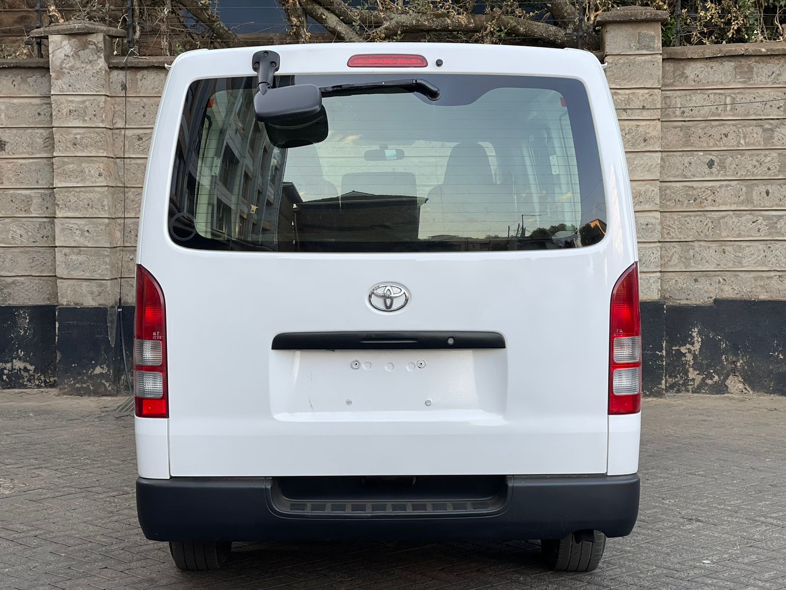 2015 Toyota Hiace