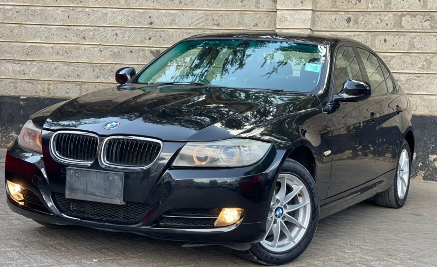 2011 BMW 320i