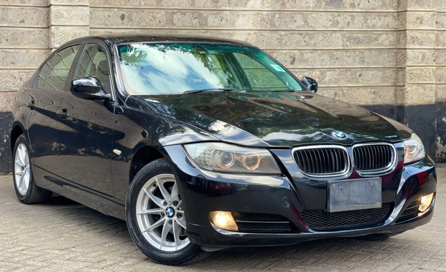 2011 BMW 320i