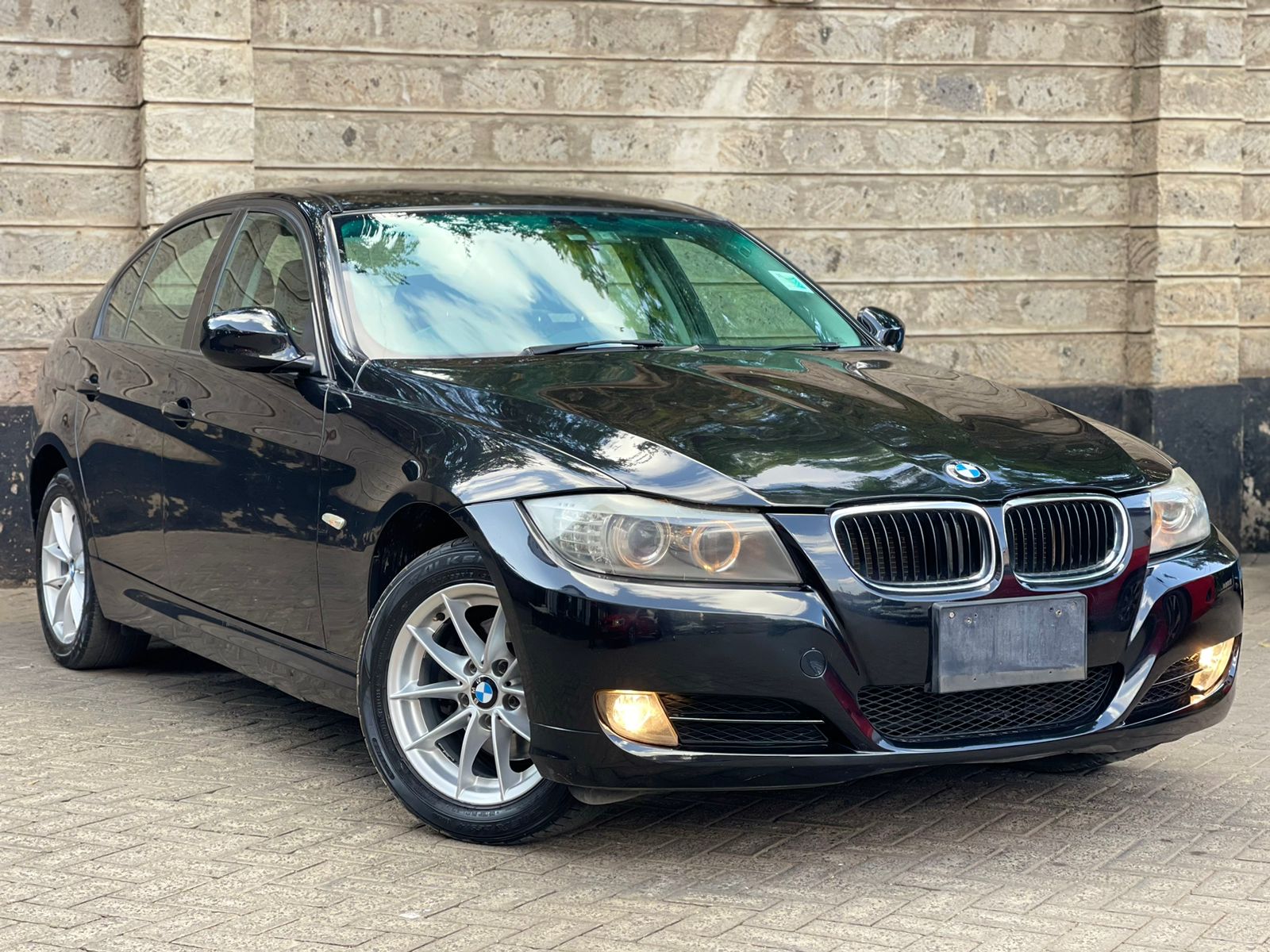 2011 BMW 320i