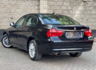 2011 BMW 320i