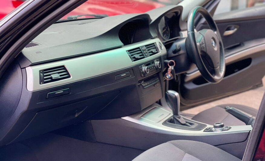 2011 BMW 320i