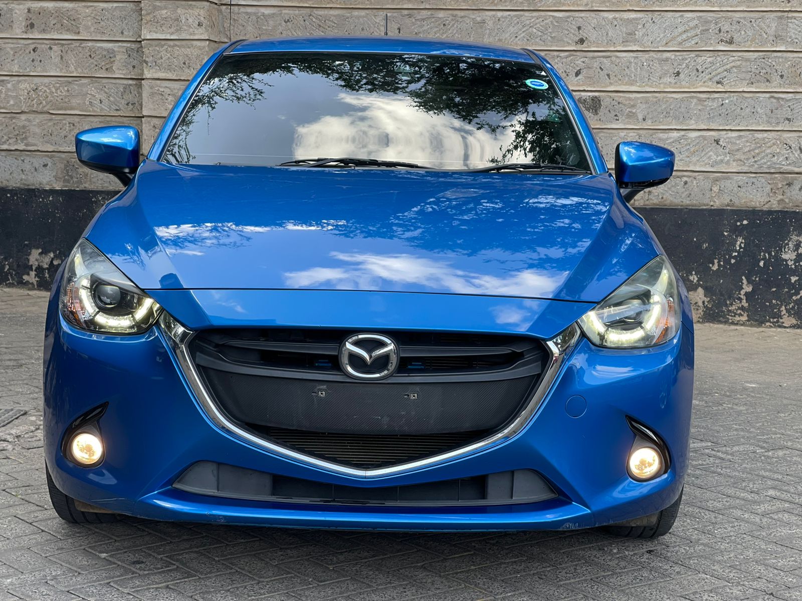 2015 Mazda Demio Newshape