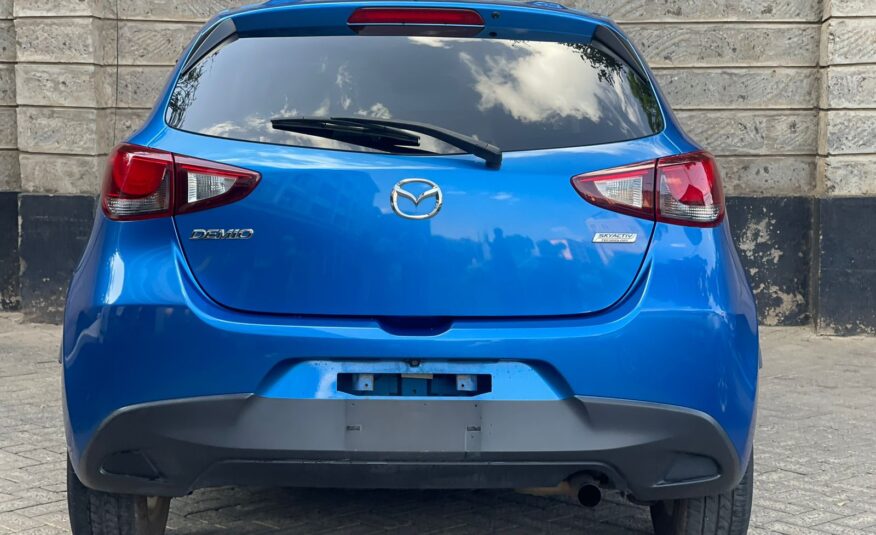 2015 Mazda Demio Newshape