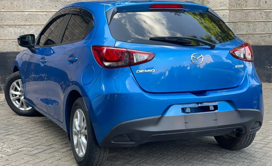 2015 Mazda Demio Newshape