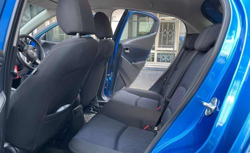 2015 Mazda Demio Newshape