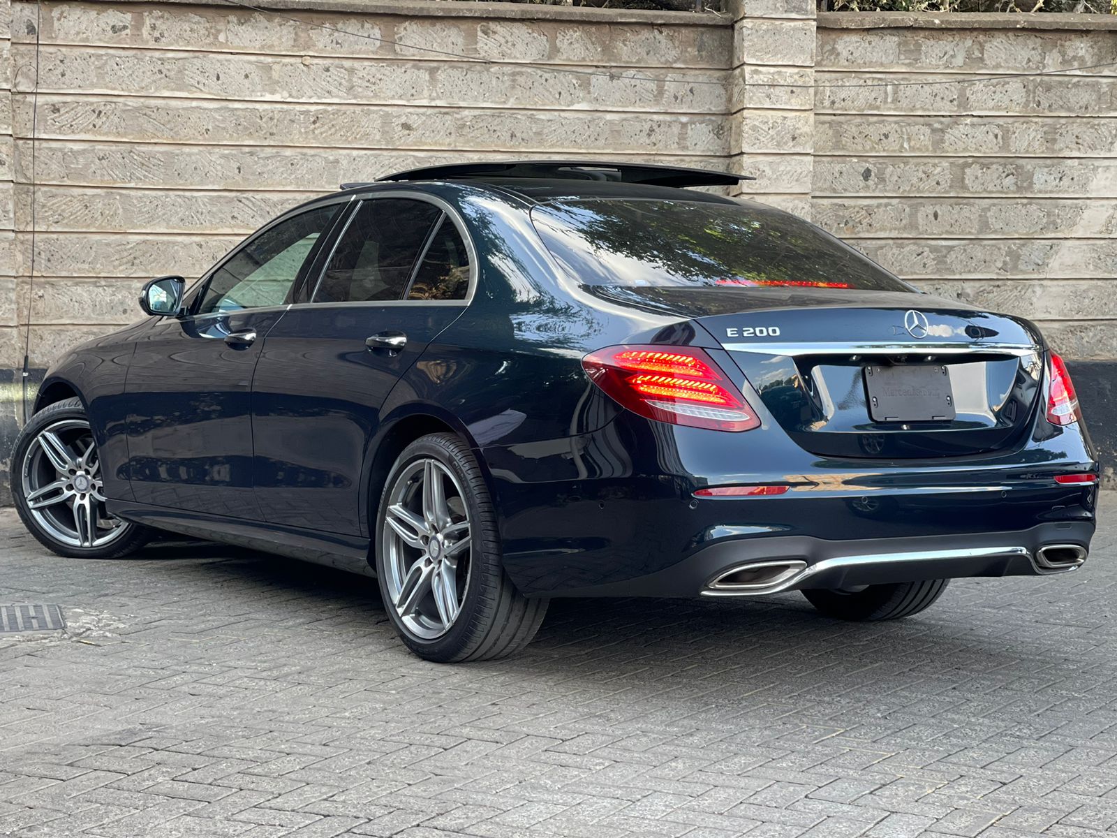 2016 Mercedes Benz E200