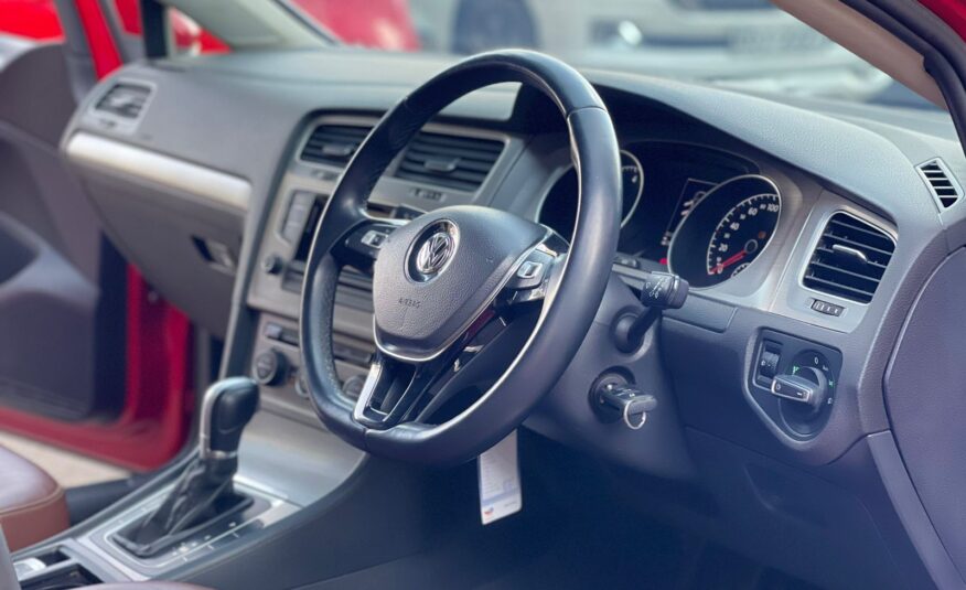 2014 Volkswagen Golf TSI