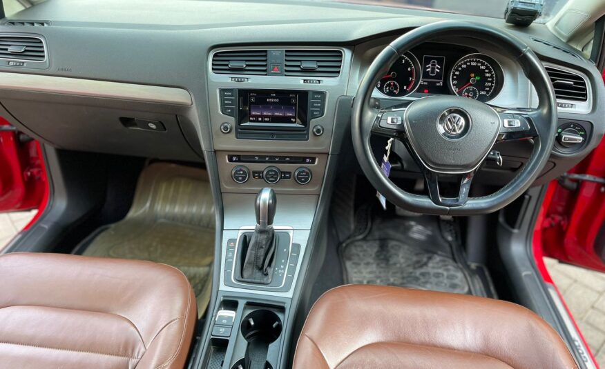 2014 Volkswagen Golf TSI