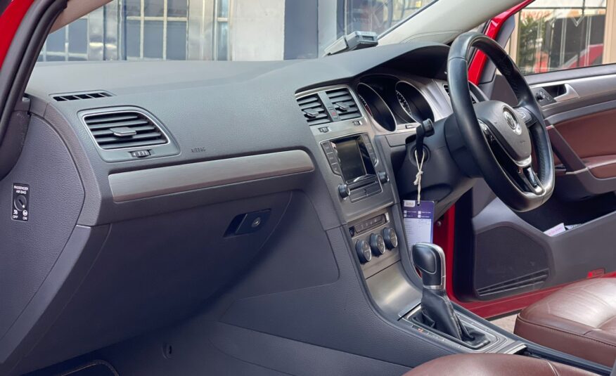 2014 Volkswagen Golf TSI