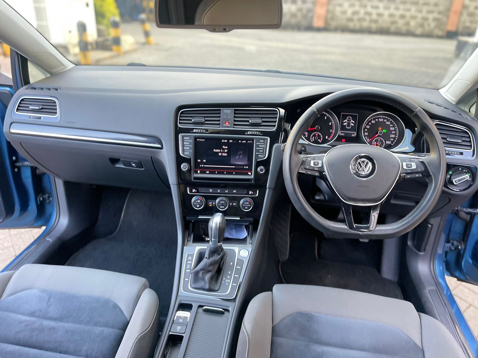 2015 Volkswagen Golf TSI