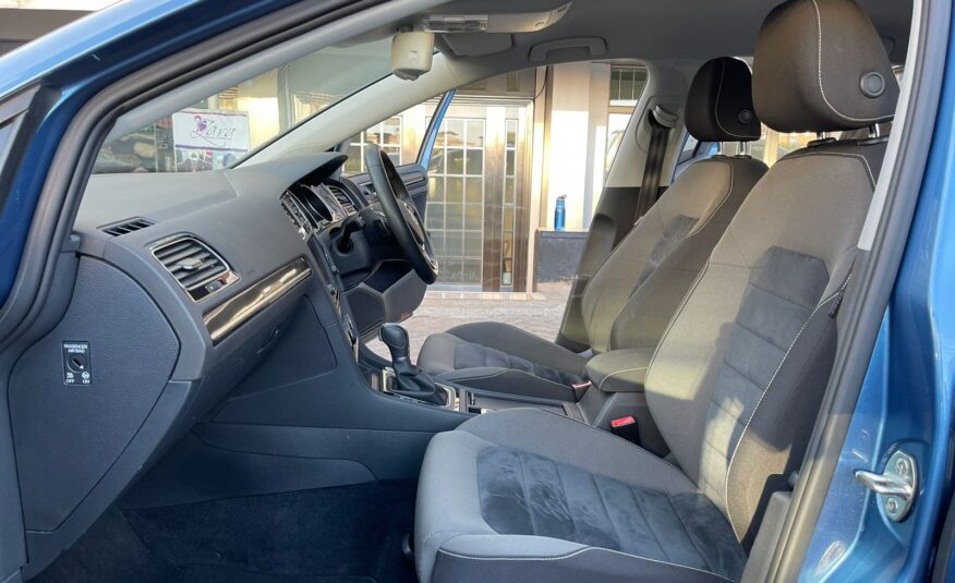 2015 Volkswagen Golf TSI