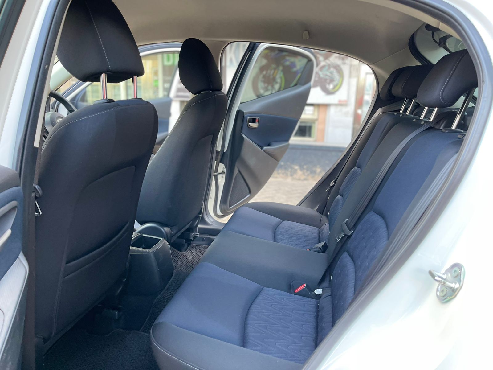 2015 Mazda Demio Newshape