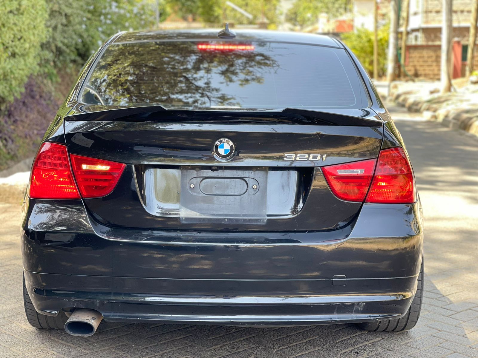 2010 BMW 320i