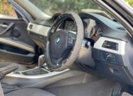 2010 BMW 320i
