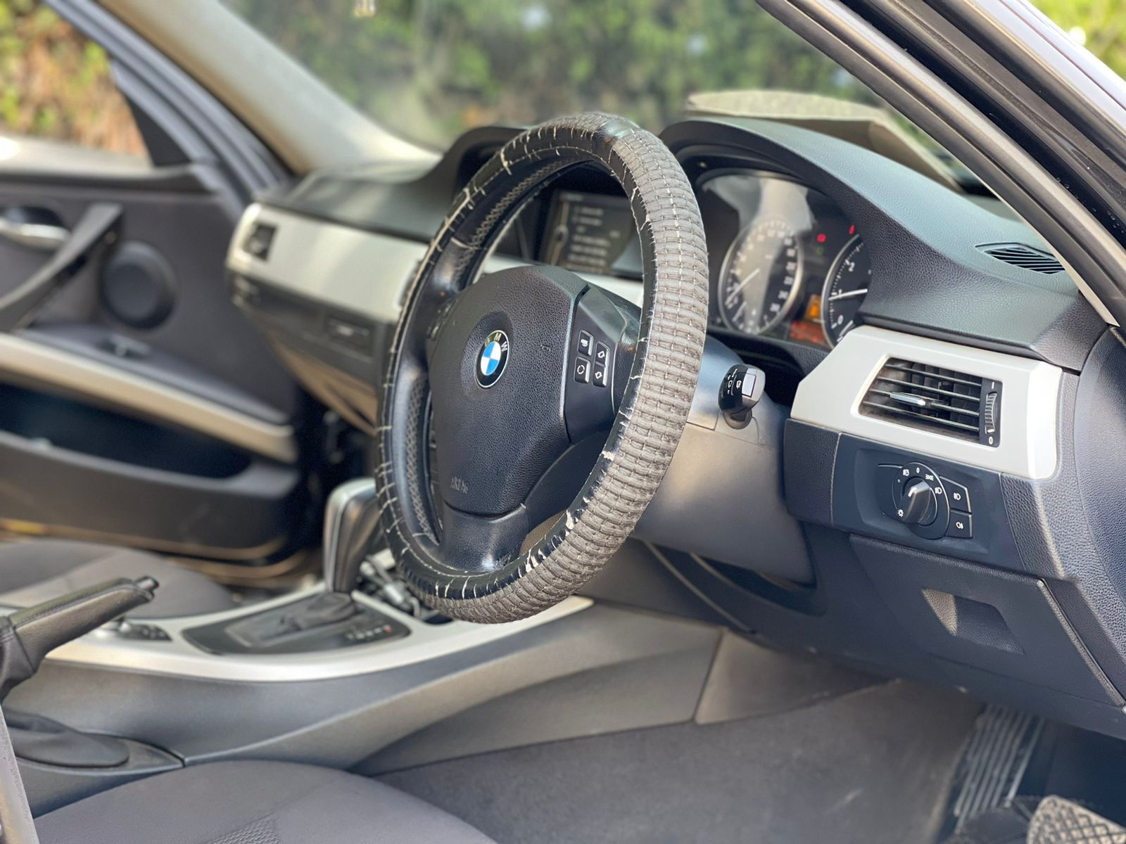2010 BMW 320i