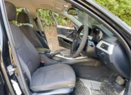 2010 BMW 320i